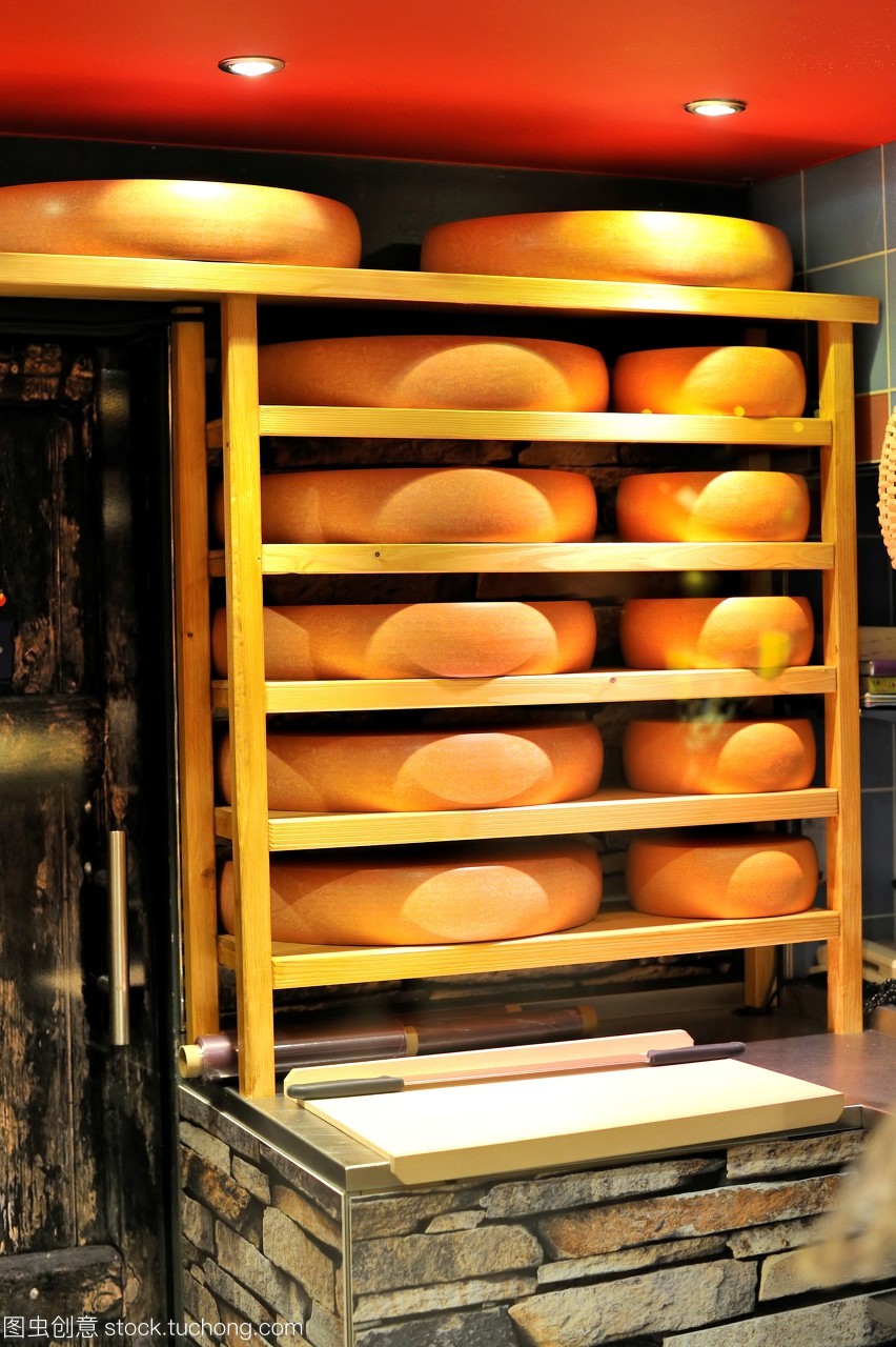 享樂,乳品,產(chǎn)品,農(nóng)業(yè),享受,銷售,奶制品,儲藏室,做,區(qū)域,衰老,買,負荷,變老,面積,生產(chǎn),裝載,制作,架子,陶瓷,成熟,高達,裝,愉快,存儲,儲藏,購買,乳制品,圓,制造,商店,牛奶場,地域,商務人士,快樂,瑞士,市場